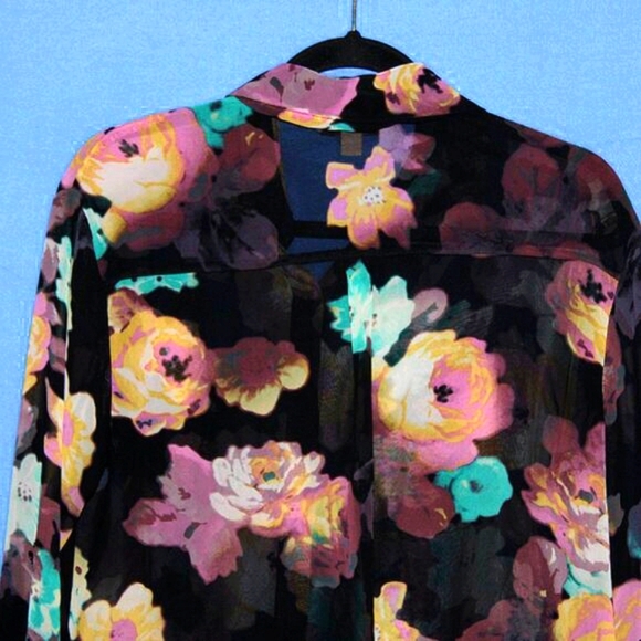 Decree Sheer Floral Print Button-Up Blouse - Women's Size M - Multicolor Pastel - Picture 5 of 6